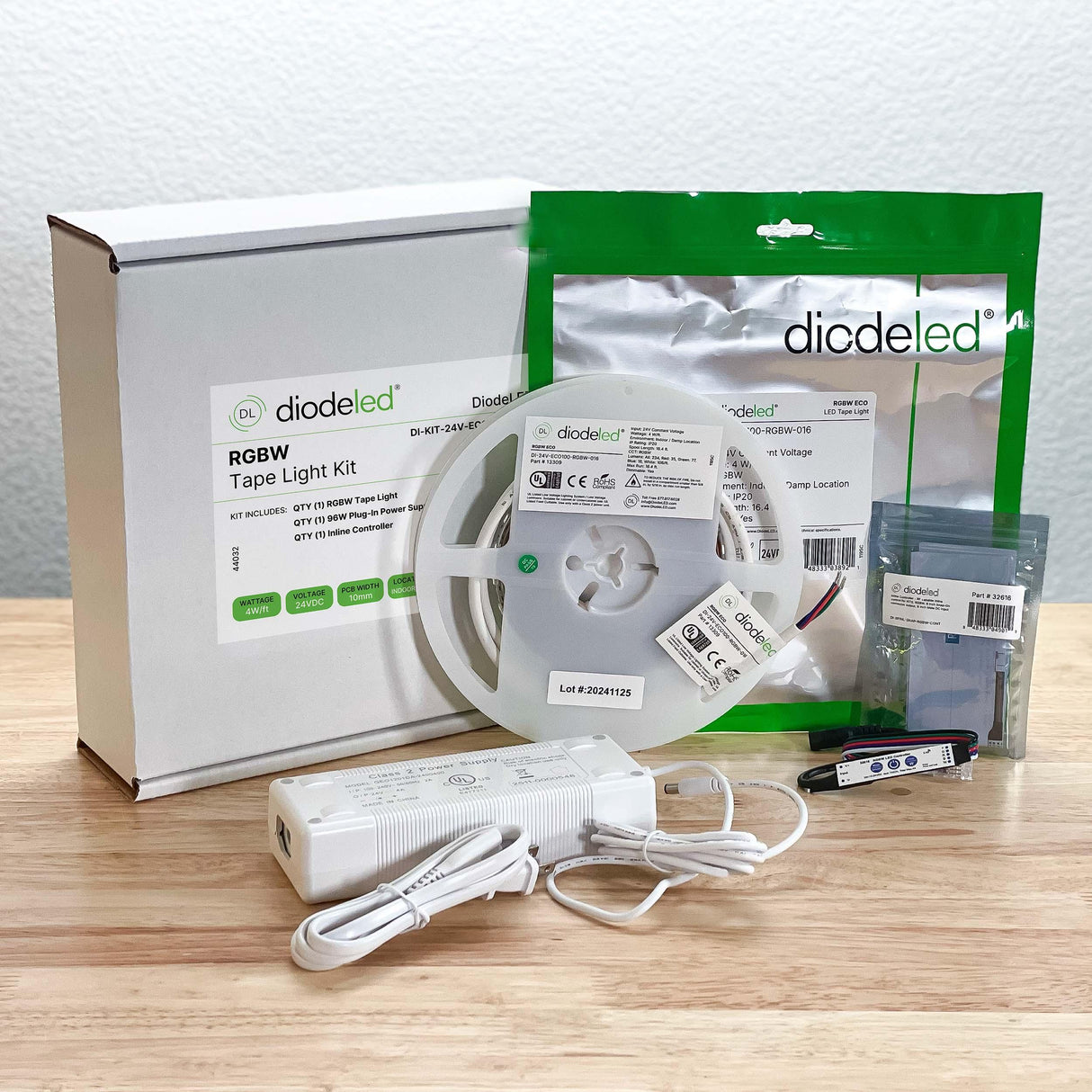 Diode LED DI-KIT-24V-ECO-RGBW-PG96-INL 16.4ft RGBW Eco Tape Light Kit with 96W Plug-In Adapter 24V