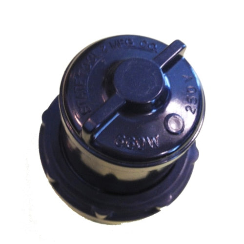 LH0865 E26 medium base lamp holder/socket with screw on cap and pierce connections