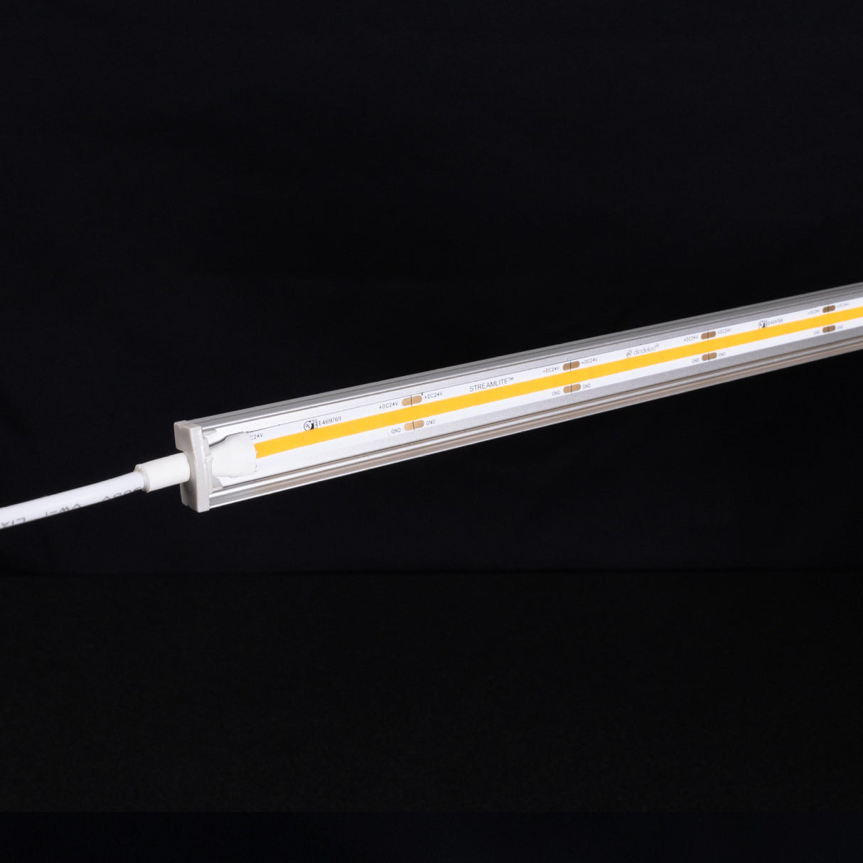 Diode LED DI-24V-STMLT-27-016 16.4ft 3.3W/ft LED Streamlite Dot-Free Diffused Linear Light 2700K 24V