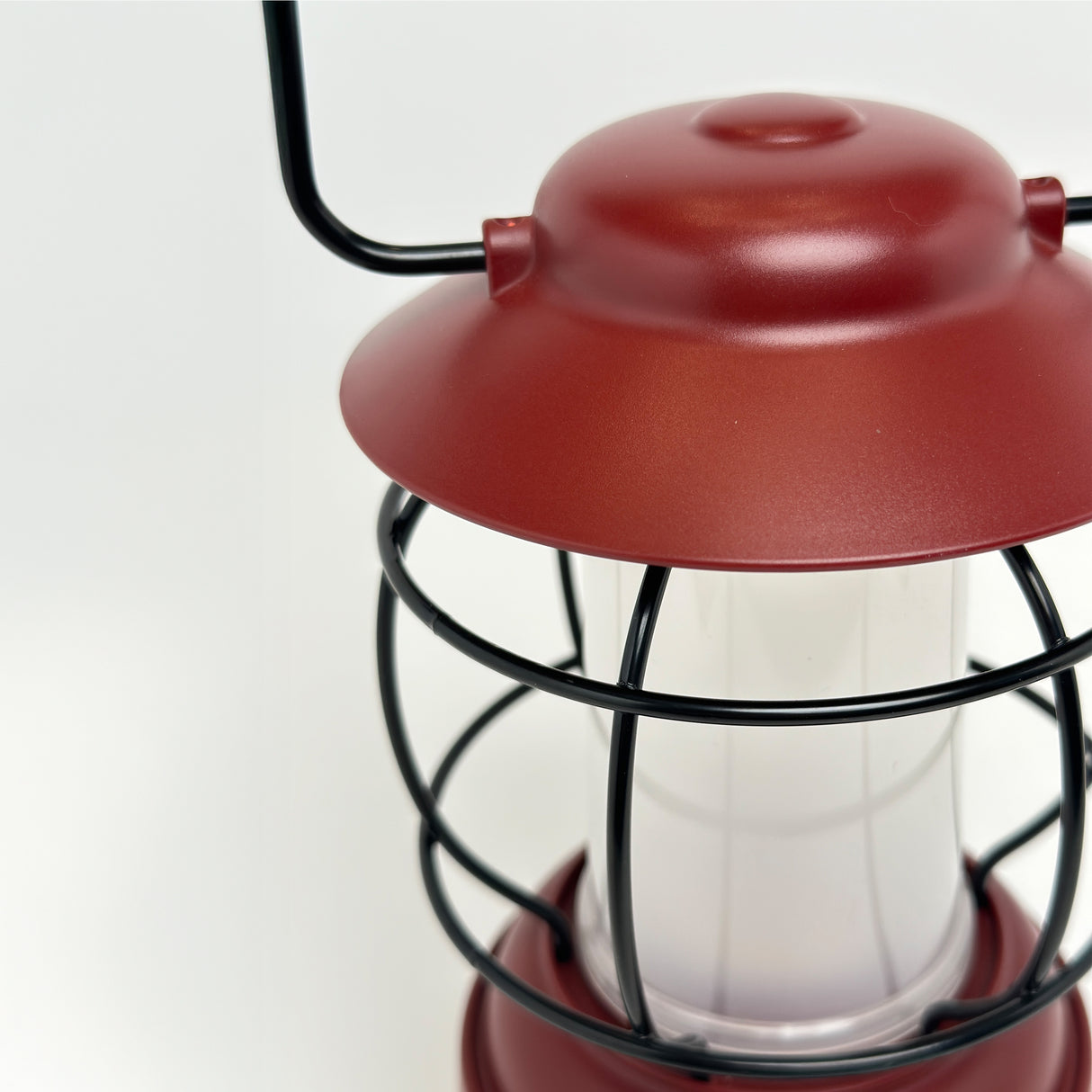 Kibun K80100 S'mores Cordless LED Outdoor Table Lamp with Dimmer, Built-in Rechargeable Battery, 3-Level Brightness with Power Bank, Red